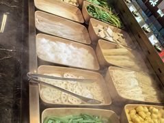 -黑金·寻焰自助百汇·烤肉·火锅(中街店)