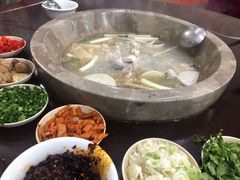 -抚仙湖鱼洞石锅鱼(中华美食城店)