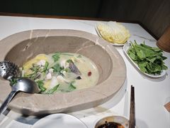 -七采菌园·野生菌石锅鱼(环城北路店)