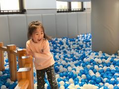 -龙格亲子游泳·水育早教运动中心(绿城店)
