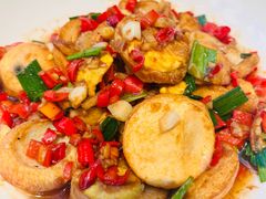 -阿瓦山寨·湘菜现炒·剁椒鱼头王(咸阳总店)