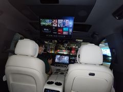 -理想汽车(世纪汇店)