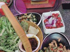 -路边边地标烧烤·川菜·小龙虾·音乐酒馆(良乡长虹店)