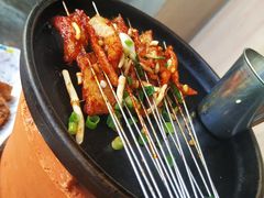 -包整·丝娃娃(一览甲秀楼风景店)