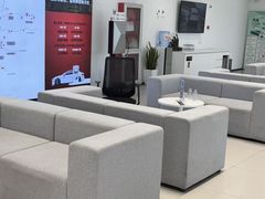 -TESLA 特斯拉(北京后沙峪特斯拉中心)