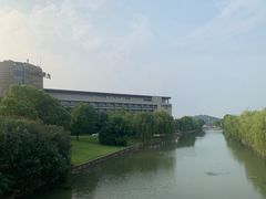 -上海佘山世茂艾美酒店