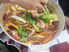-刘姐啤酒鱼民族演艺餐厅(西街总店)