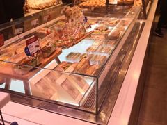 面包甜点陈列柜-巴黎贝甜(五道口店)