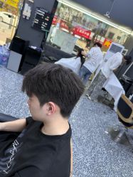 -藤野造型专业烫染接发