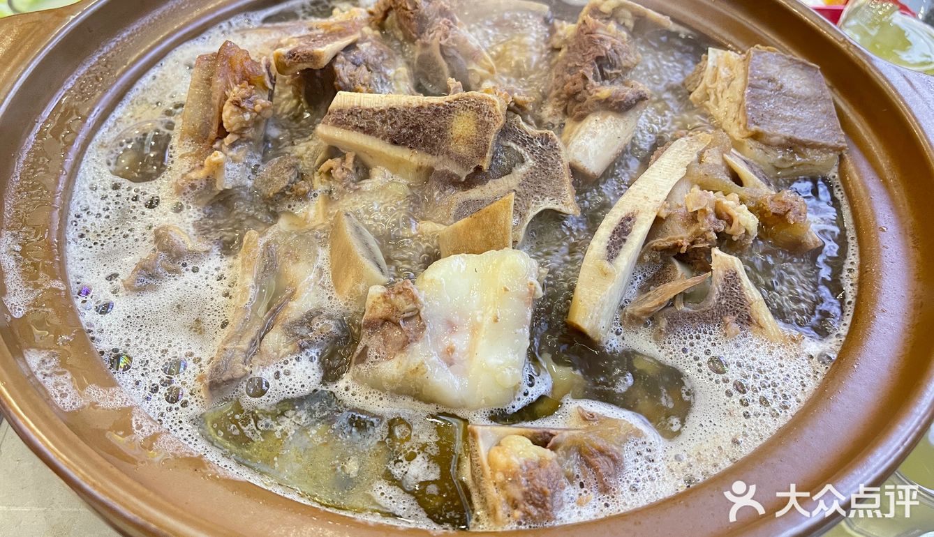 刚发现一家宝藏美食店