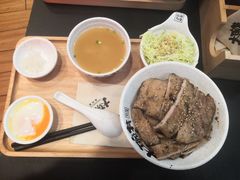 -熊吞·大碗丼烧肉饭(济宁万达广场店)