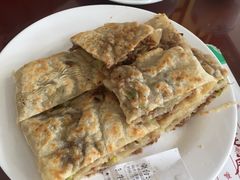 牛肉大葱千层饼-香河肉饼世家