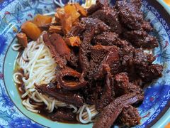 金牌半筋半肉面-旺泉餐饮店·清真牛肉面馆