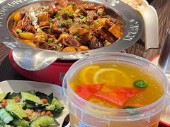 -胖哥俩肉蟹煲(济南世茂国际广场店)
