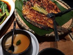傣味香茅草烤罗非鱼-云海肴·汽锅鸡·云南菜(高德置地店)
