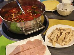 -四季喧黔味豆米火锅(万达广场店)