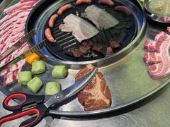 -哈哈碳都·牛肋条无限自助烤肉(台江万达店)