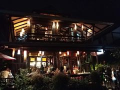 -Dash Teak House