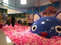 -蒙特利亲子乐园