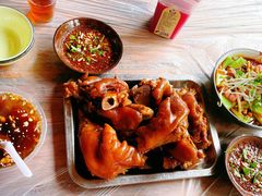 -王万妈卤猪脚(青岩交通路)