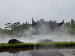 -上海滴水湖皇冠假日酒店