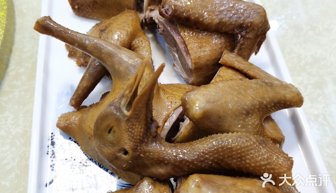 适合本地口味的粤菜,名列台山市粤菜服务榜第1名