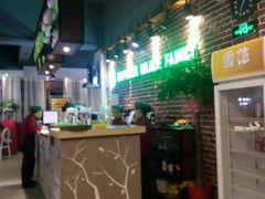 -皇品世家牛排(七一路店)