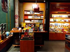 -西西弗书店&矢量咖啡(凯德晶萃广场店)