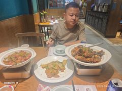 -黄泥岗·地道湖北菜(奥特莱斯店)