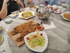 -何适山庄·团餐住宿(水长城P2停车场店)