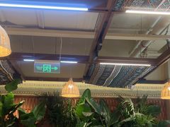 -云阿蛮云南生烫牛肉米线(奉贤路店)