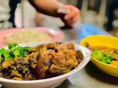-Kha Mu Charoensang(Silom)