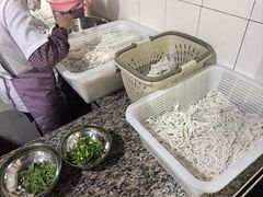 -正宗杨记普洱酸醋米线(总店)