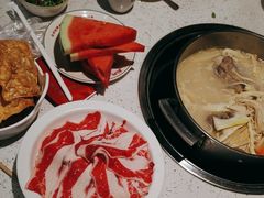 -三人行骨头王火锅(长寿店)