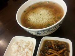 -朱鸿兴面馆(镇湖店)