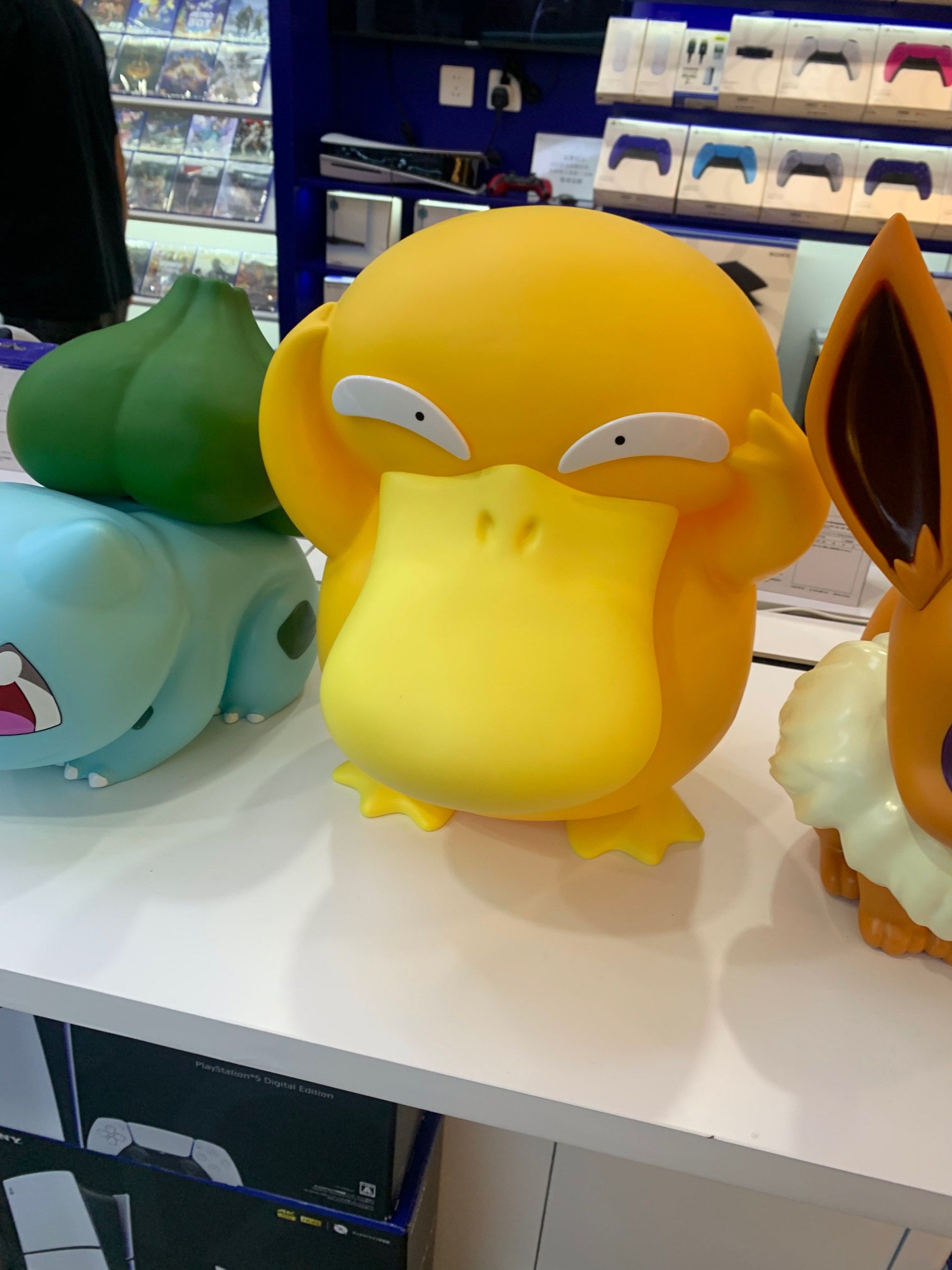 可爱的游戏手办引人注意