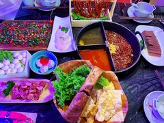 -热火朝天鲜切牛肉火锅(南强街巷店)