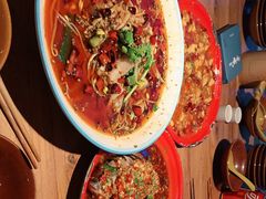 -先启半步颠小酒馆(白麓里店)