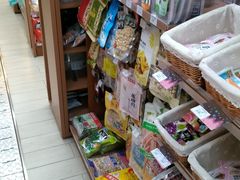 -全家便利店(宜山路站店)