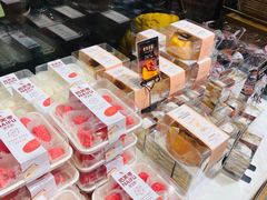 零售区-罗森尼娜(德思勤店)
