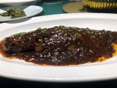 梅干菜焖大黄鱼-老吉堂上海本帮菜(望京万象汇店)