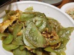 -黄泥岗·地道湖北菜(奥特莱斯店)