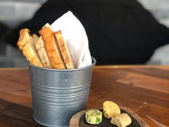 餐前包-AZUL by FUEL蓝色·法式酒馆(琶醍店)