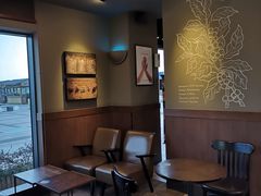 等位区-星巴克(舟山蜈蚣峙店)