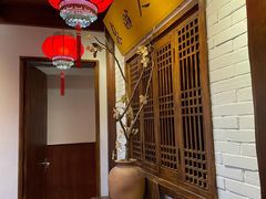 -泉畔人家·老济南经典鲁菜(大明湖店)