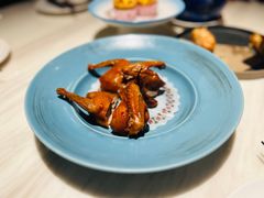 红烧乳鸽-陶陶居酒家(新天地店)