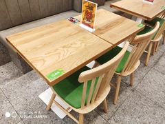 用餐区-塔斯汀中国汉堡(国贸店)