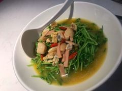 上汤豆苗-花椒俏川菜小馆(南海万达店)