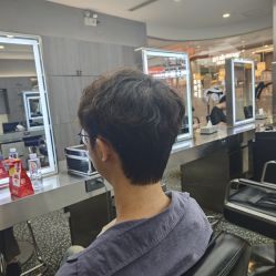 -川和潮人