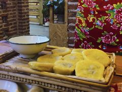 -闯关东东北农家菜(崂山石老人店)